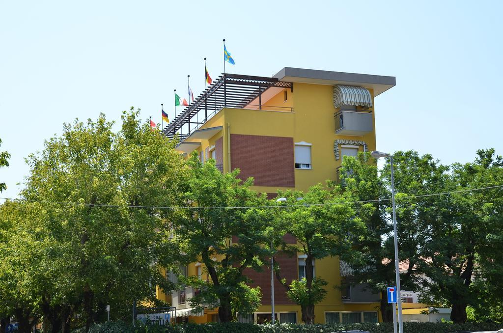 Hotel Betulla Римини Экстерьер фото